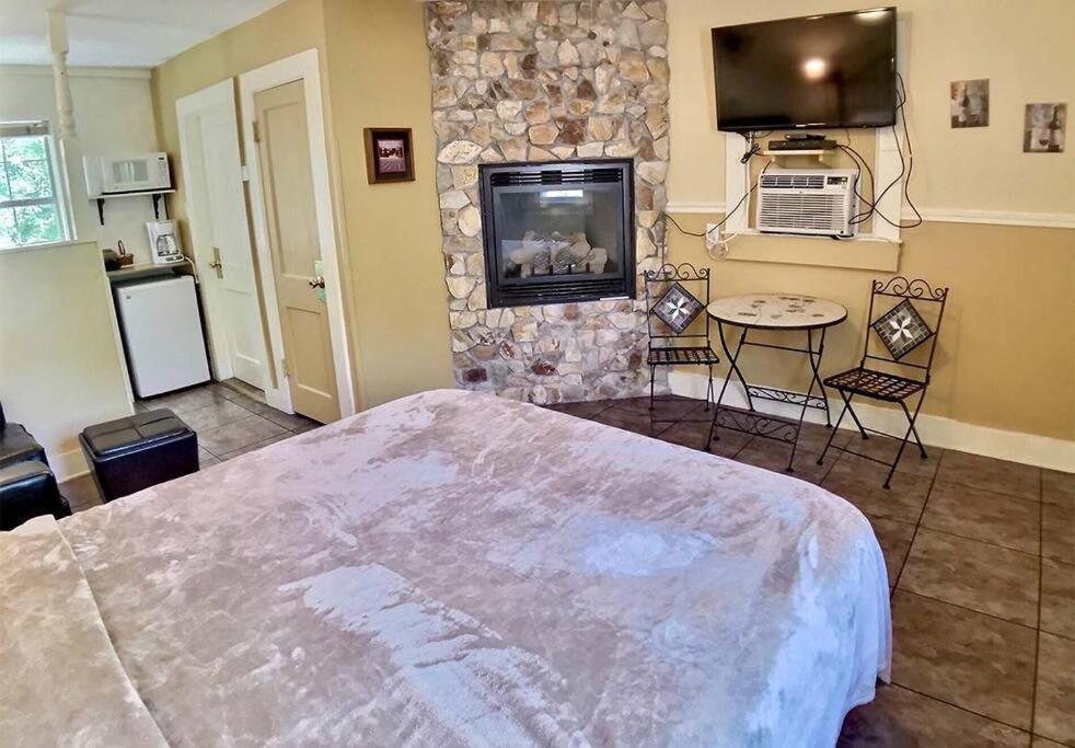 Tuscany Dream Rock Cottage/#8 Юрика Спрингс Экстерьер фото